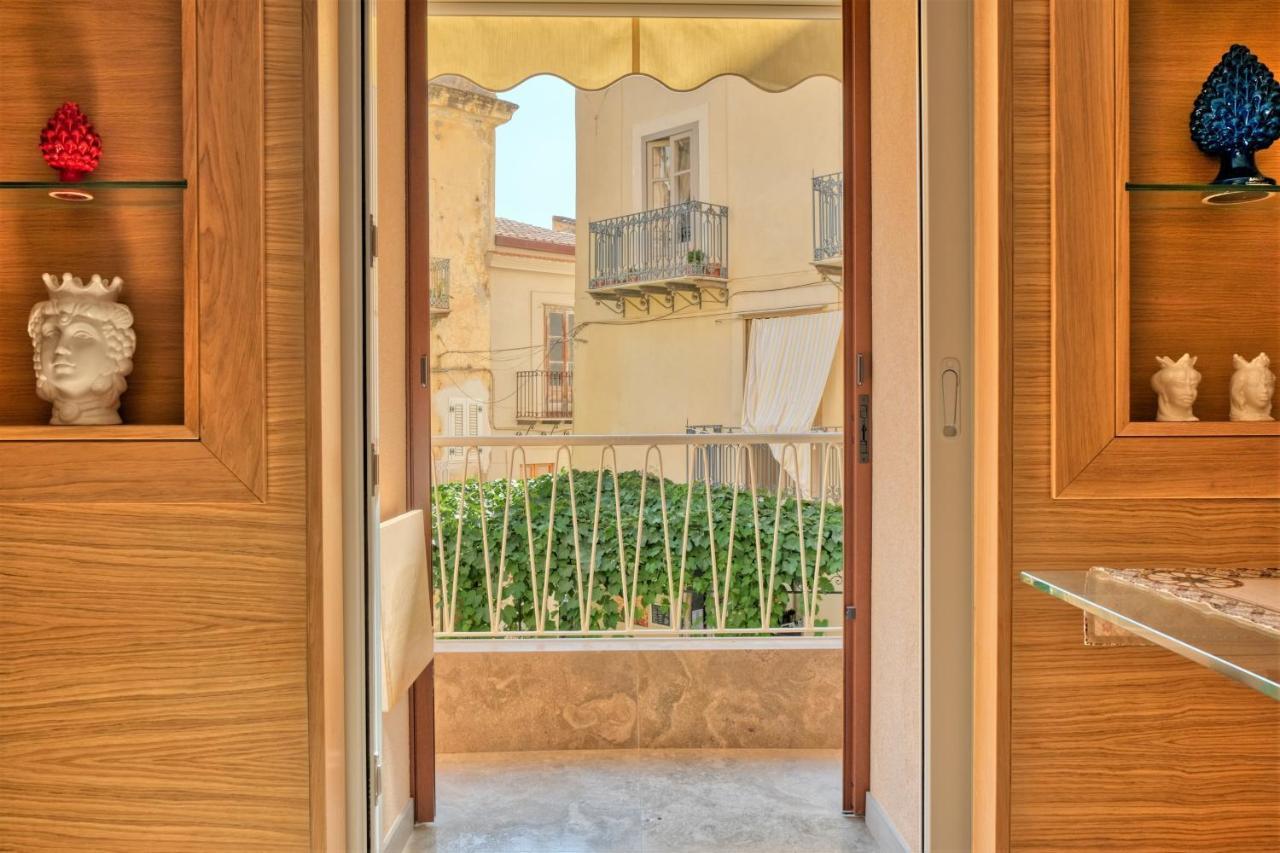 Porta Di Terra 'Luxury Suite ' Cefalù Kültér fotó